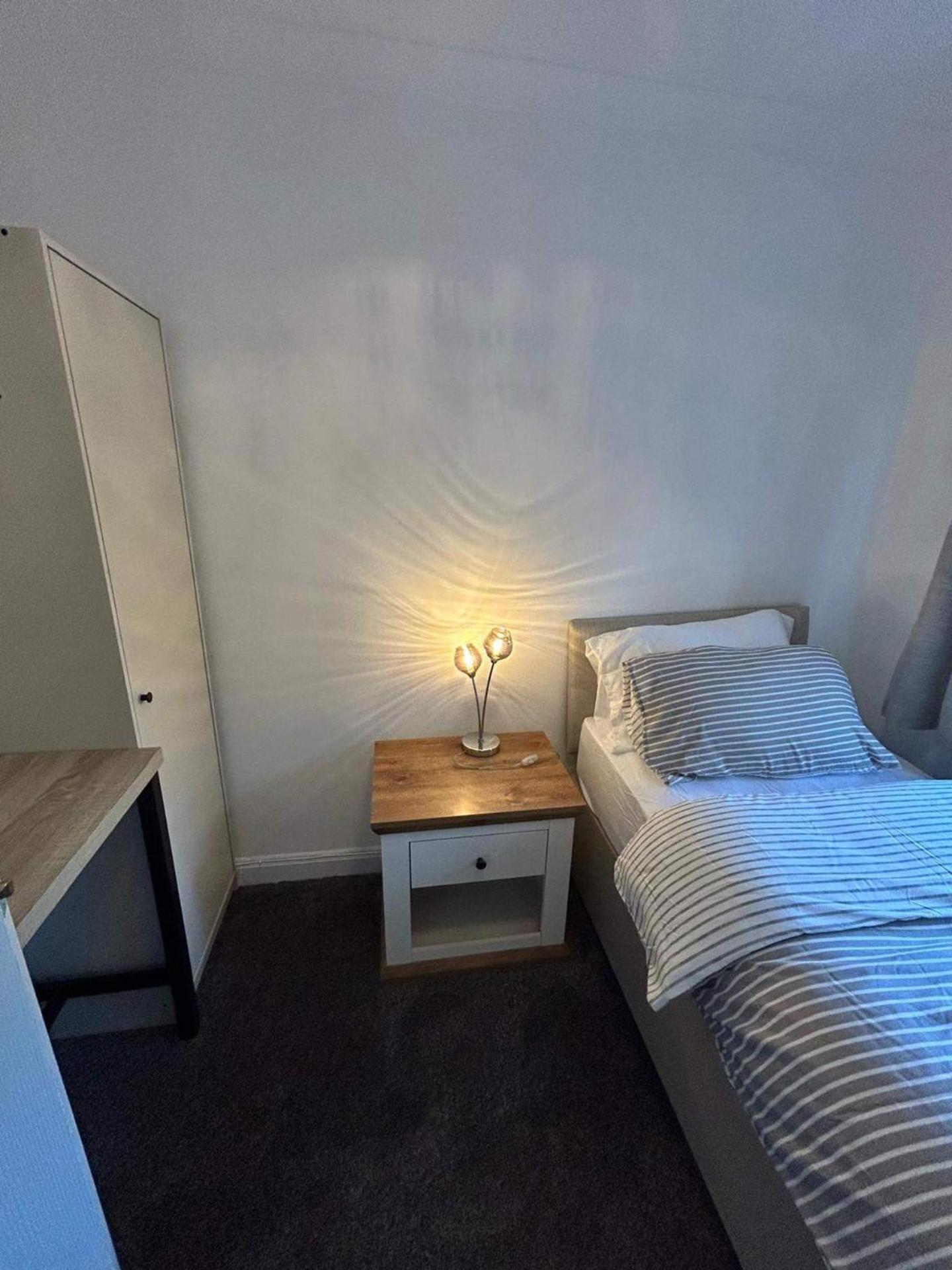 Cosy 3-bed Retreat - Garden Parking & Bbq